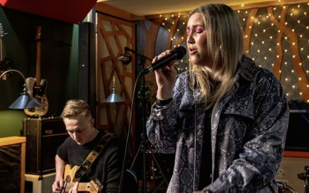 LD Systems Live Sessions: EVALINA performs at Signal House Studios
